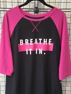 NWOT Athletic 3/4 Sleeves Top